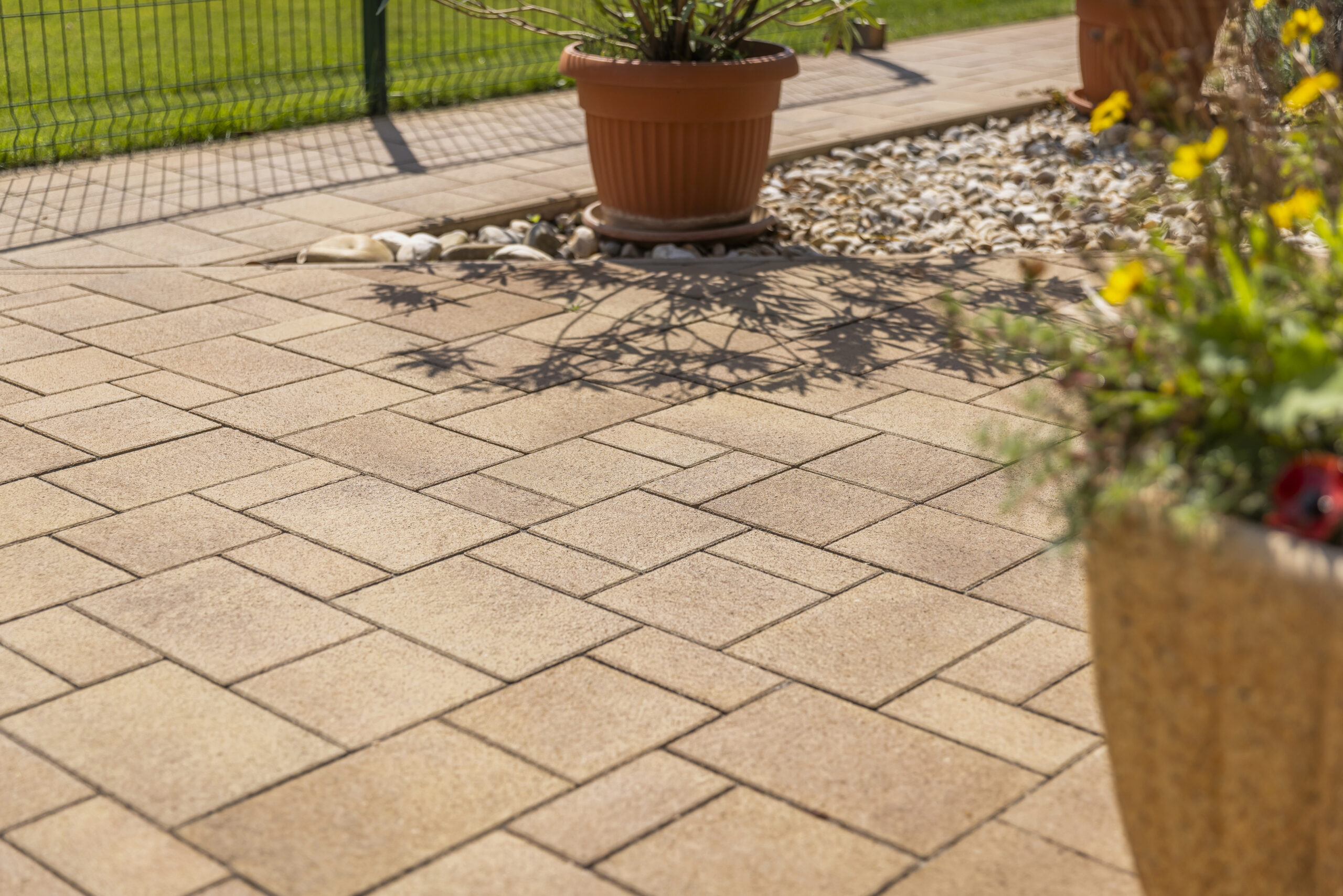 Taverna térkő mogyoró