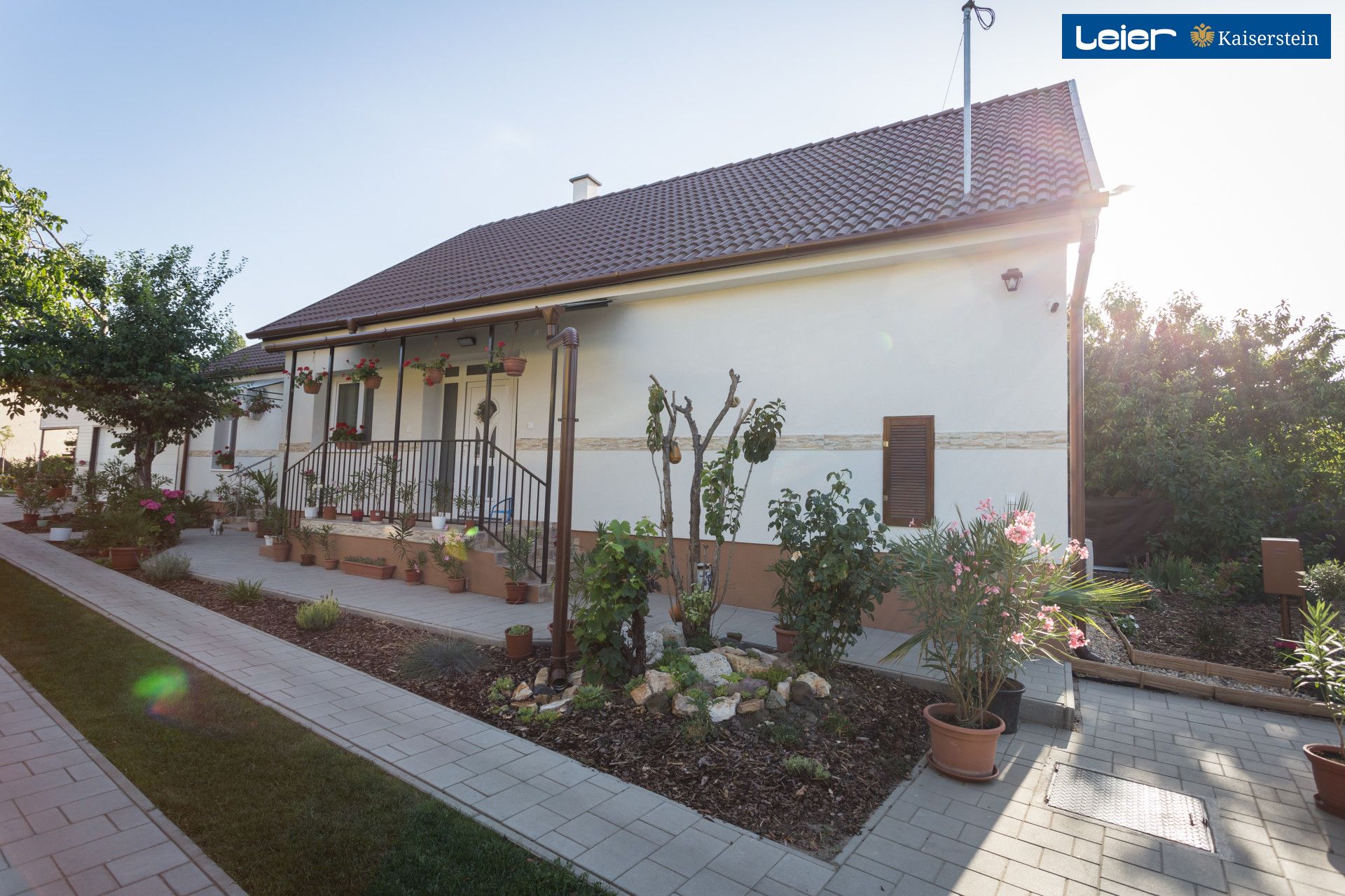 Leier Taverna térkő szürke lerakva 1