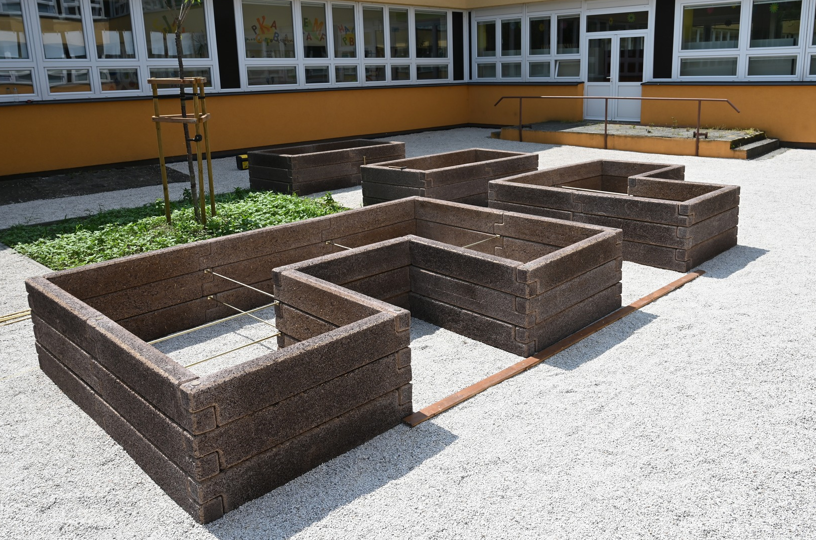 Magaságyás U alakzat - Image 18