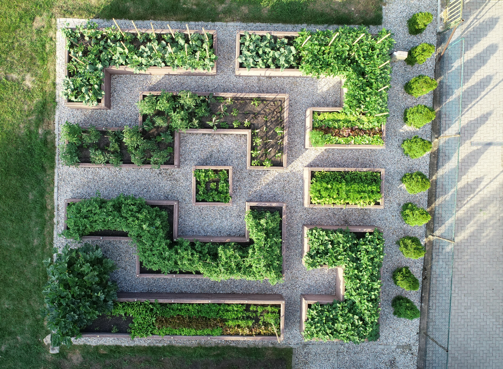 Magaságyás U alakzat - Image 9